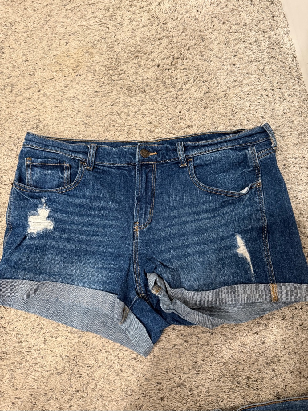 Old Navy Distressed Cuffed Denim Shorts in Dark Blue